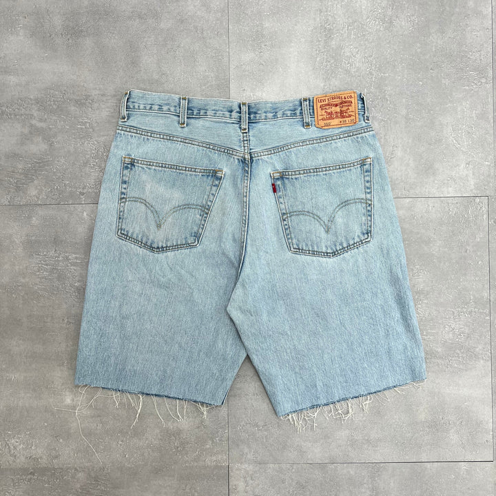 #415 Levis Denim Shorts W38