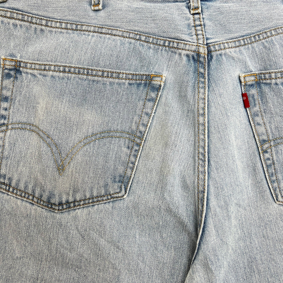 #415 Levis Denim Shorts W38